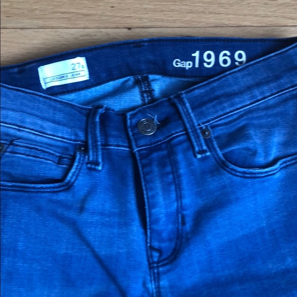 Gap Jeans - Picture 2 of 3